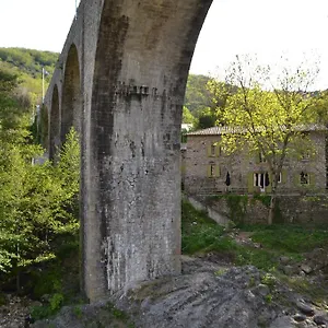 Maison Sous Le Pont , Meyras France