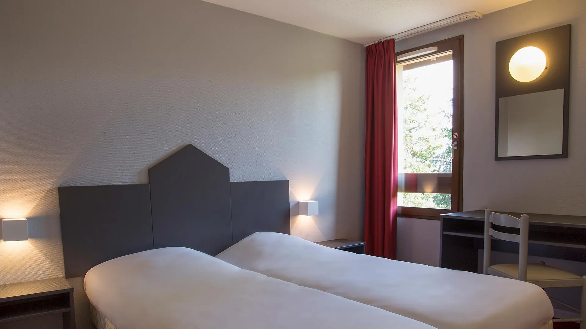 ***  The Originals City, Hotel Amys, Tarbes Sud Odos Francia